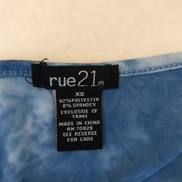 Rue 21 Criss Cross Tank Top 💕 - Picture 4 of 4